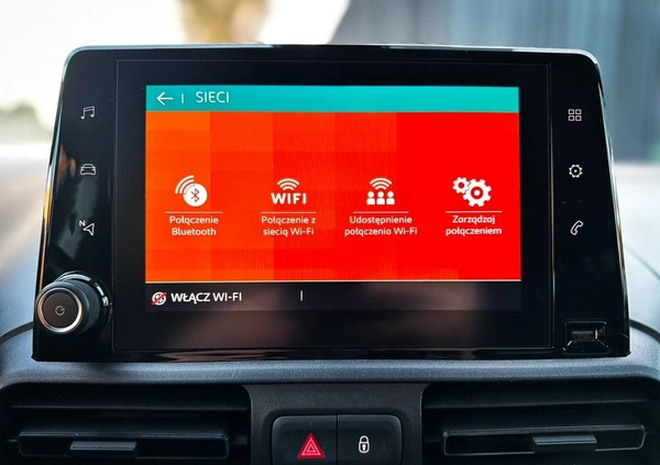 Citroen Berlingo cena 62500 przebieg: 155000, rok produkcji 2018 z Łódź małe 466